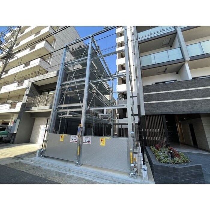 物件外観写真4　(駐車場)