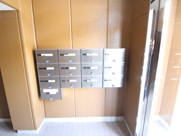 物件外観写真6　(建物設備)