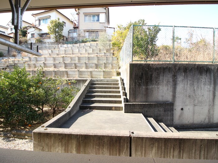 物件内観写真17　(室内からの展望)