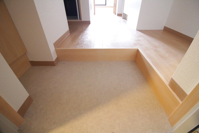 物件内観写真14　(玄関)