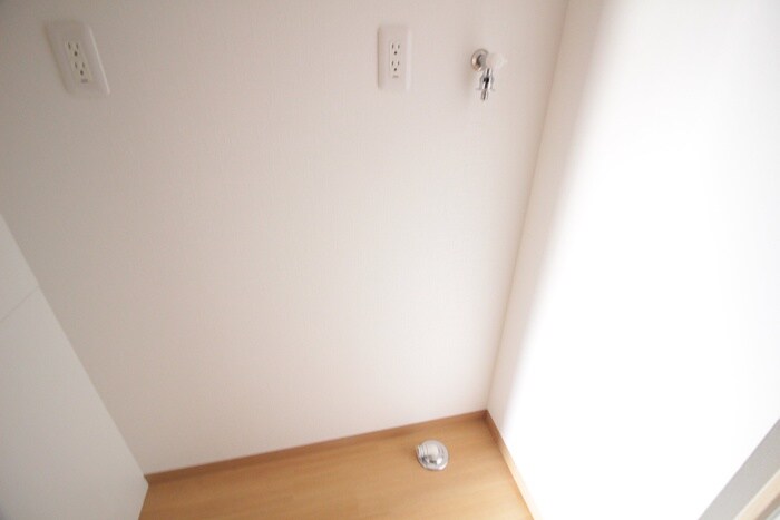 物件内観写真19　(洗濯機置場)