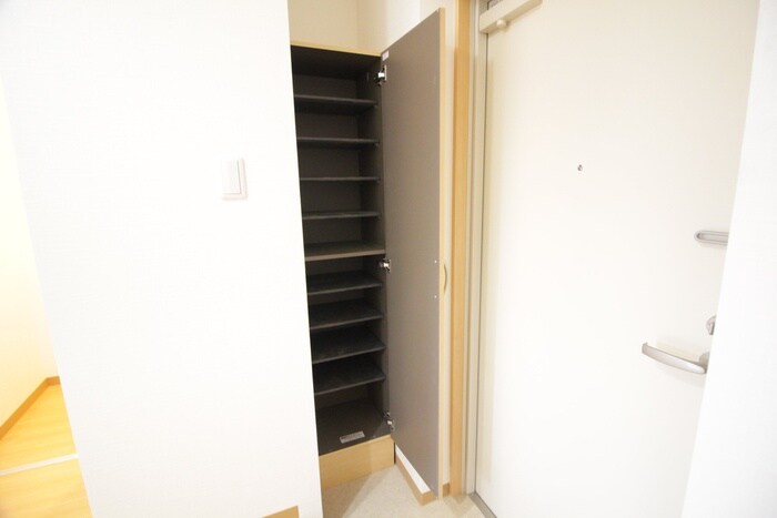 物件内観写真19　(靴箱)