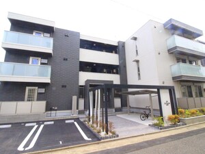 ラ・ペルシュ外観写真