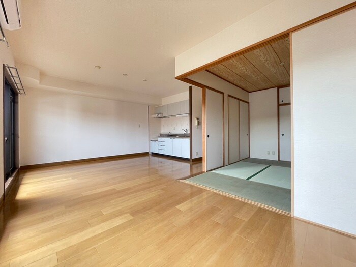 物件内観写真8　(居室)