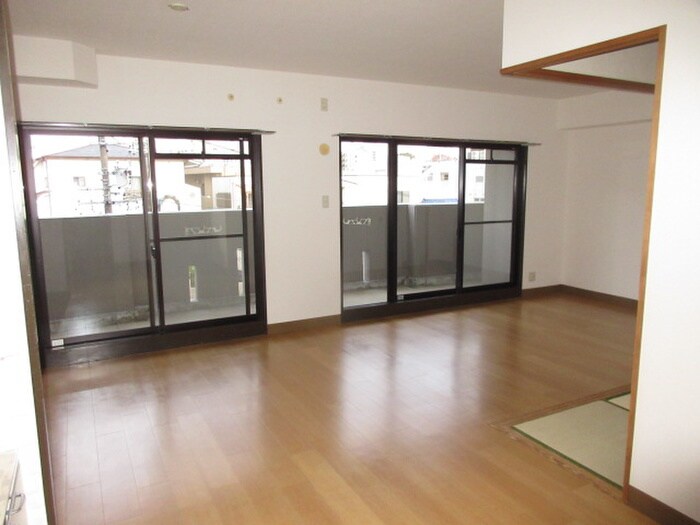 物件内観写真8　(居室)