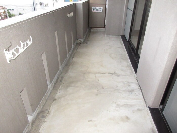 物件内観写真9　(ベランダ・バルコニー)