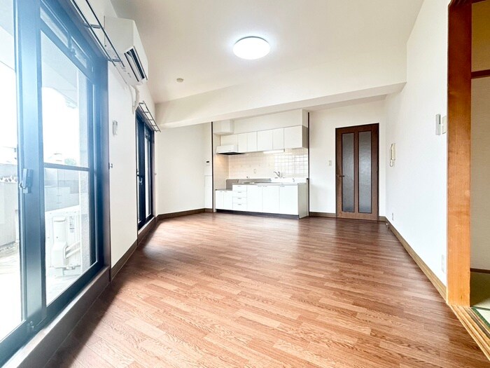 物件内観写真10　(居室)