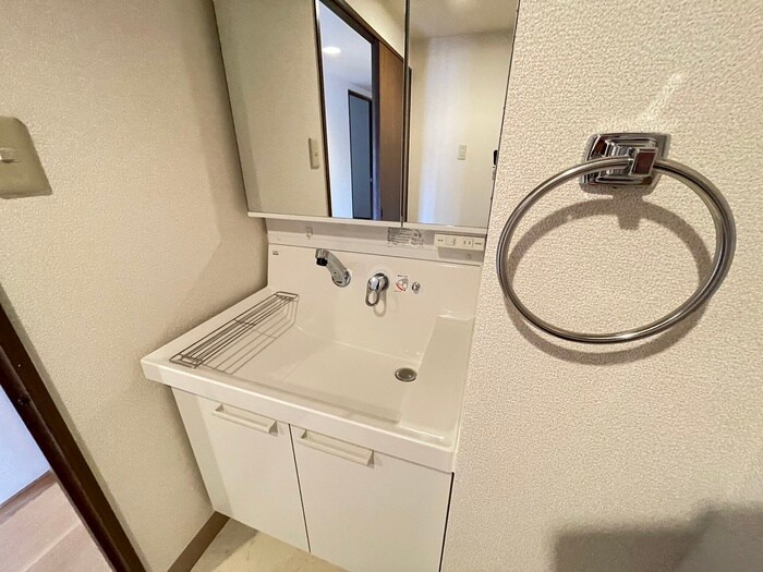 物件内観写真12　(洗面)