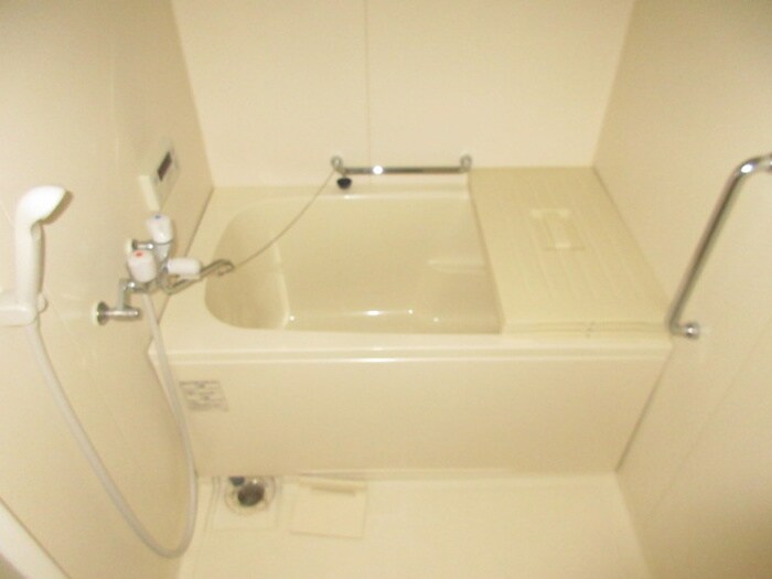 物件内観写真12　(バス／シャワールーム等)