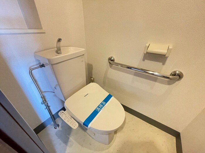 物件内観写真13　(トイレ)