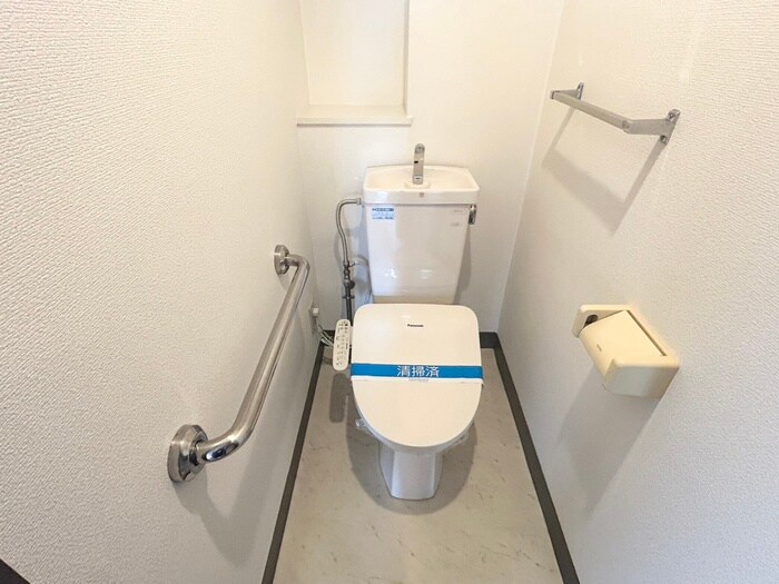 物件内観写真15　(トイレ)