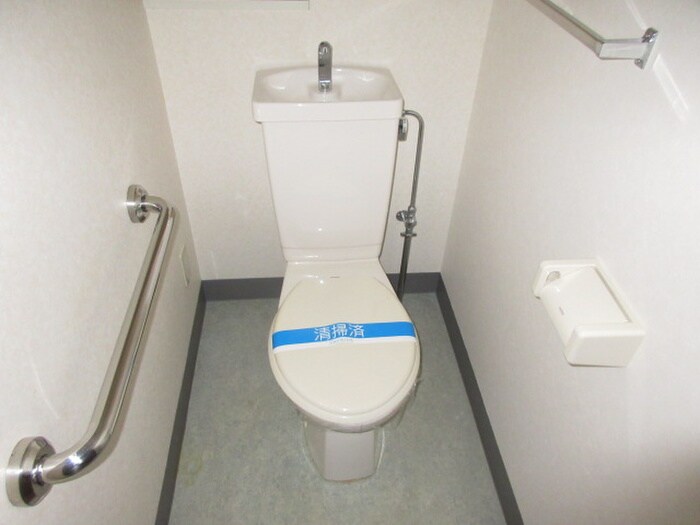 物件内観写真17　(トイレ)