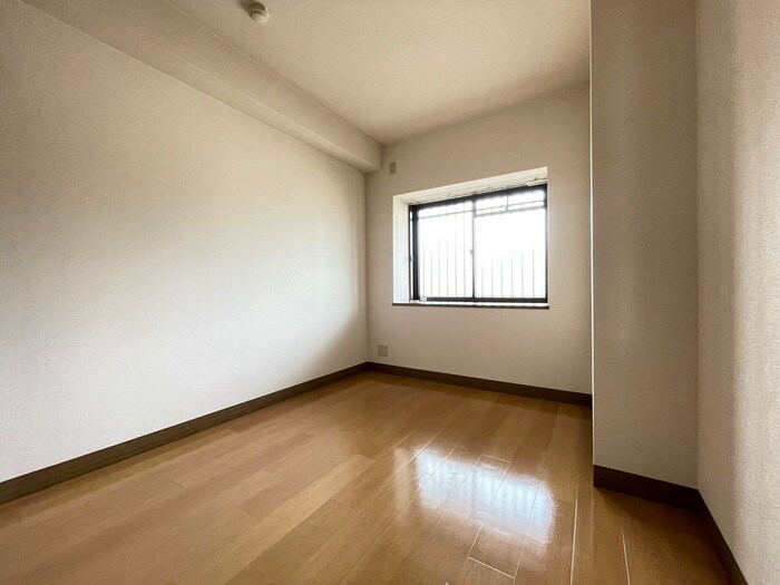 物件内観写真18　(居室)