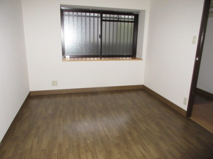 物件内観写真18　(居室)