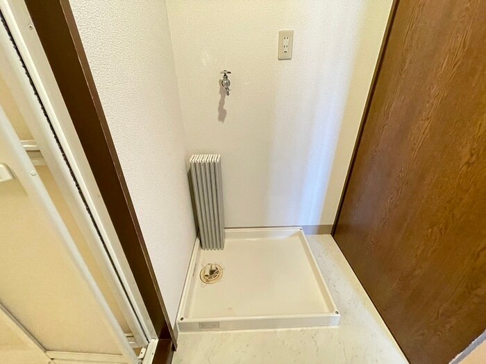 物件内観写真21　(洗濯機置場)