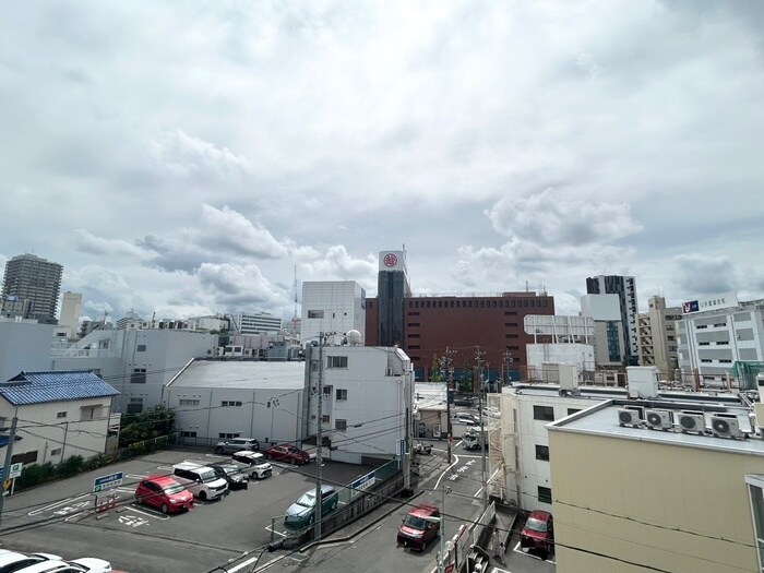 物件内観写真21　(室内からの展望)