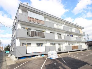 コ－ポ三和外観写真