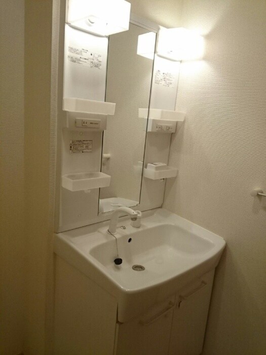 物件内観写真10　(洗面)