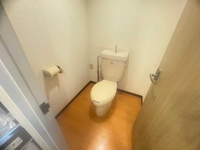 物件内観写真13　(トイレ)