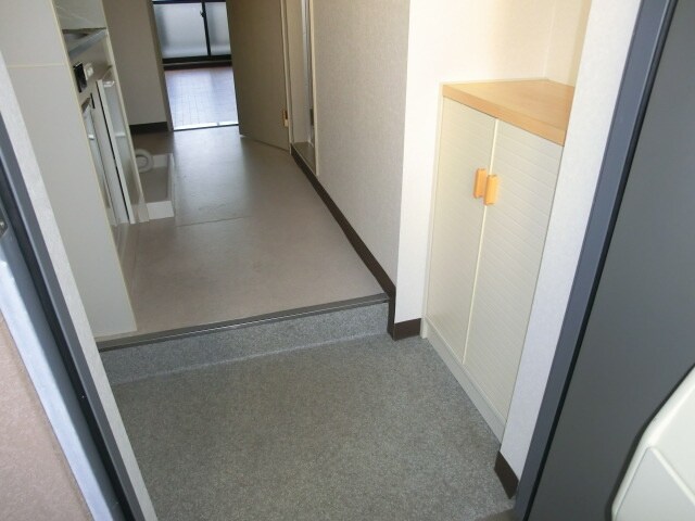 物件内観写真20　(玄関)