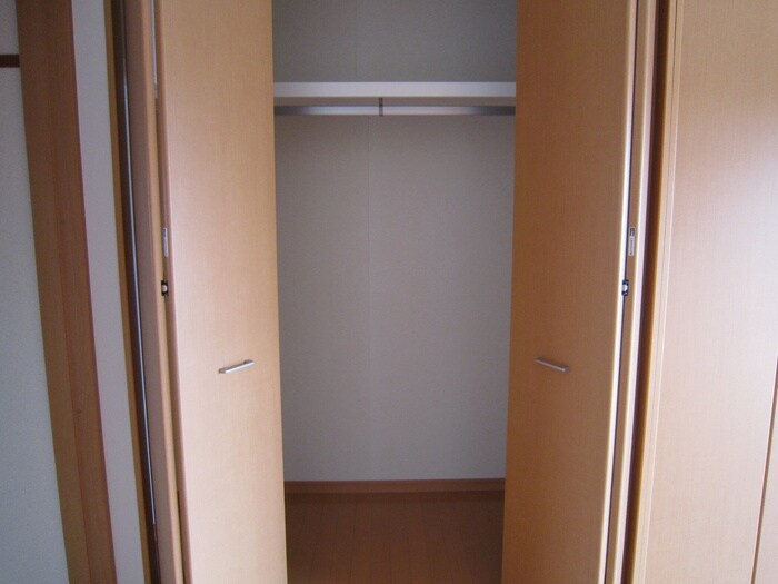 物件内観写真11　(収納)