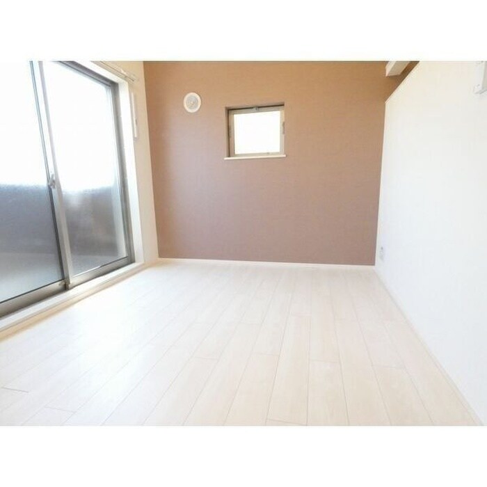 物件内観写真14　(居室)