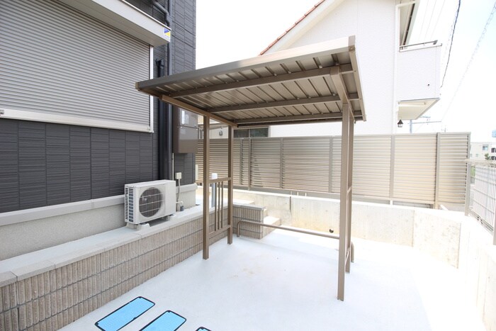 物件外観写真3　(駐輪場)