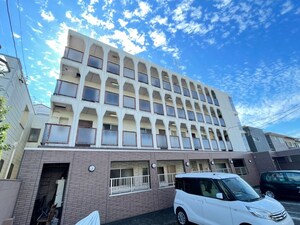 ゴ－ルドパレス香流外観写真