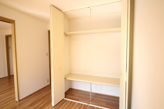 物件内観写真6　(収納)