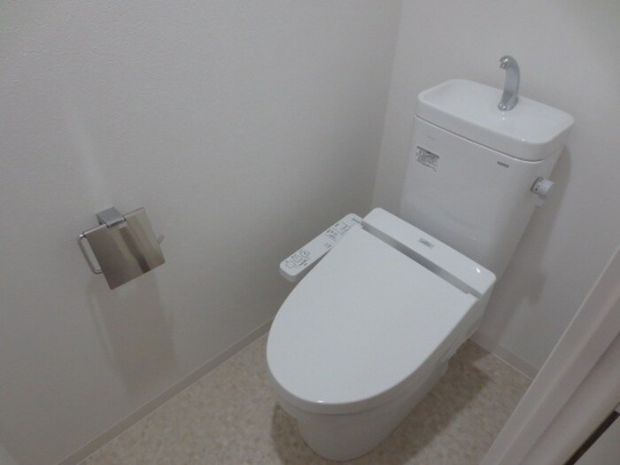 物件内観写真12　(トイレ)