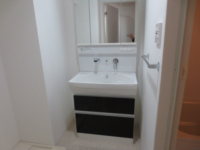 物件内観写真15　(洗面)