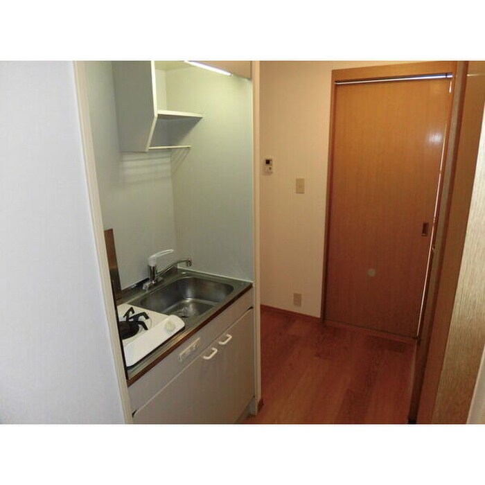 物件内観写真7　(玄関)