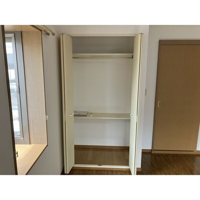 物件内観写真13　(収納)