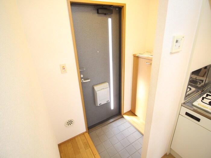 物件内観写真19　(玄関)