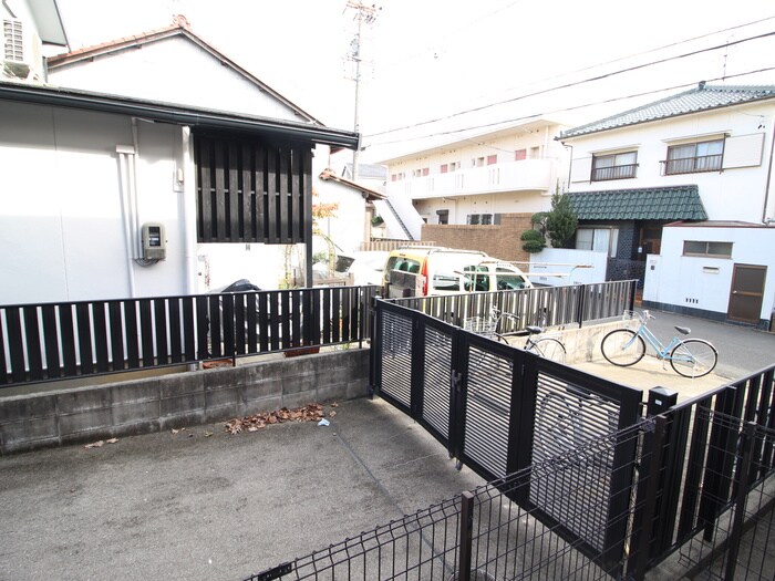 物件内観写真22　(室内からの展望)