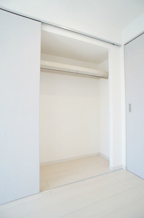 物件内観写真13　(収納)