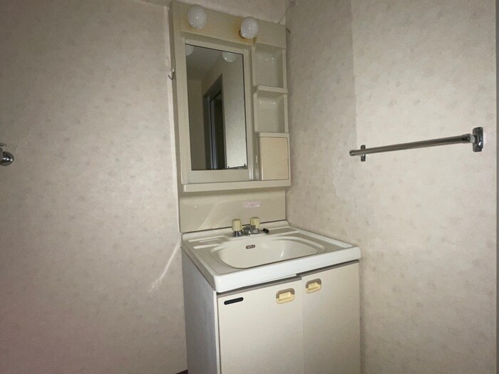 物件内観写真13　(洗面)