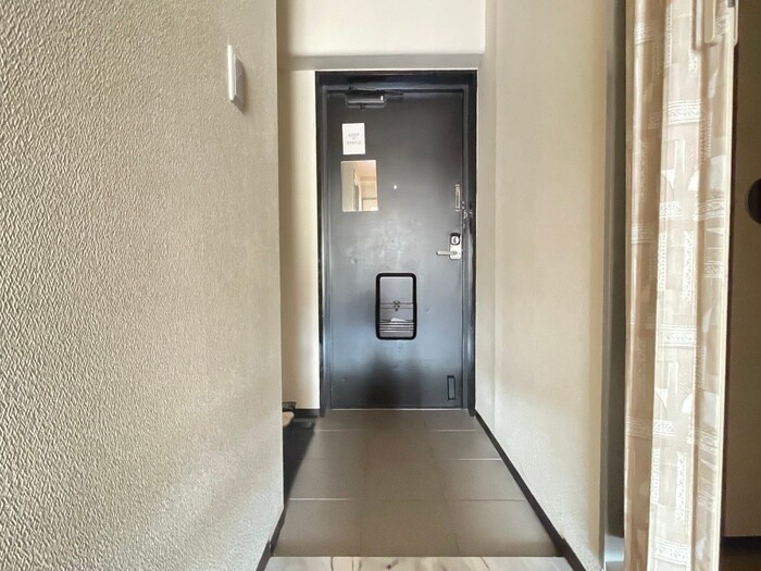 物件内観写真20　(玄関)