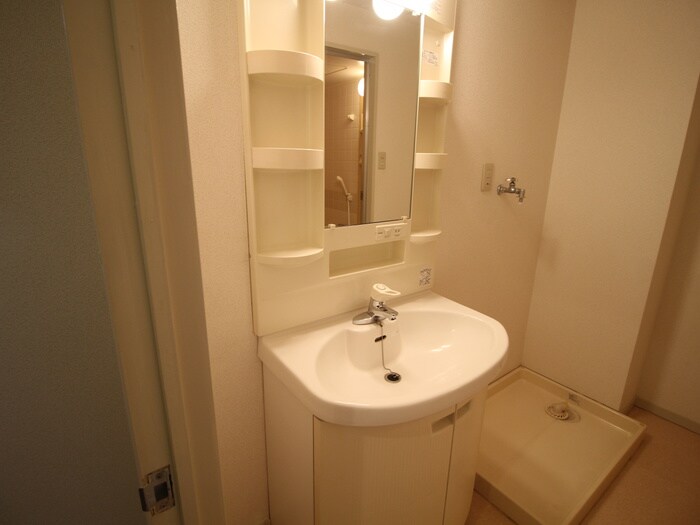 物件内観写真15　(洗面)