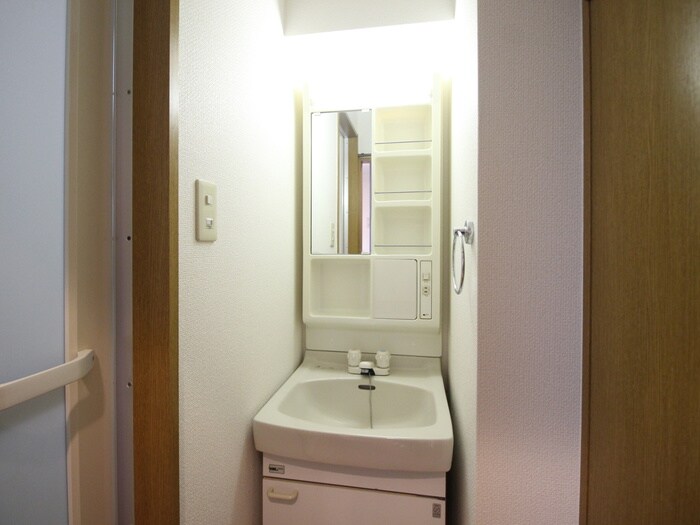 物件内観写真13　(洗面)