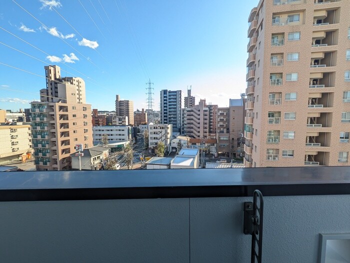 物件内観写真16　(室内からの展望)