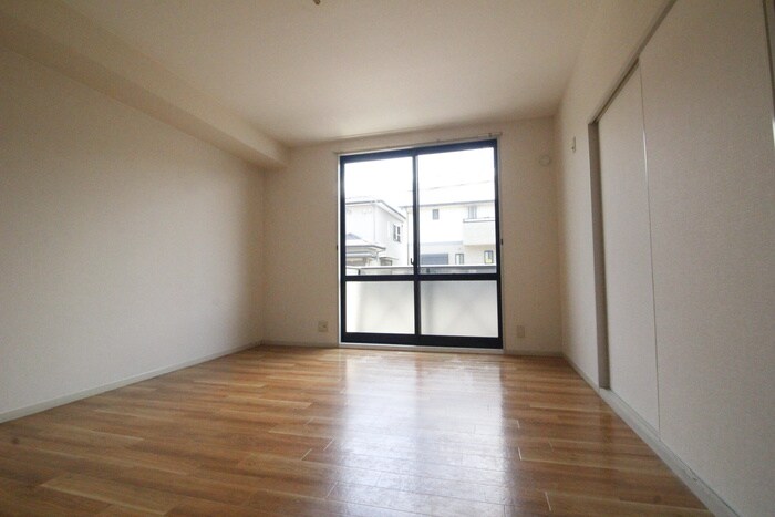 物件内観写真10　(居室)