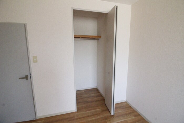 物件内観写真11　(収納)