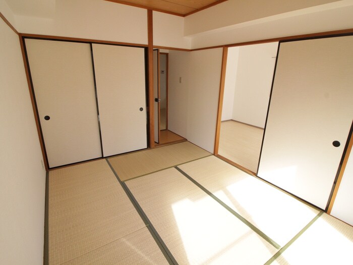 物件内観写真9　(居室)