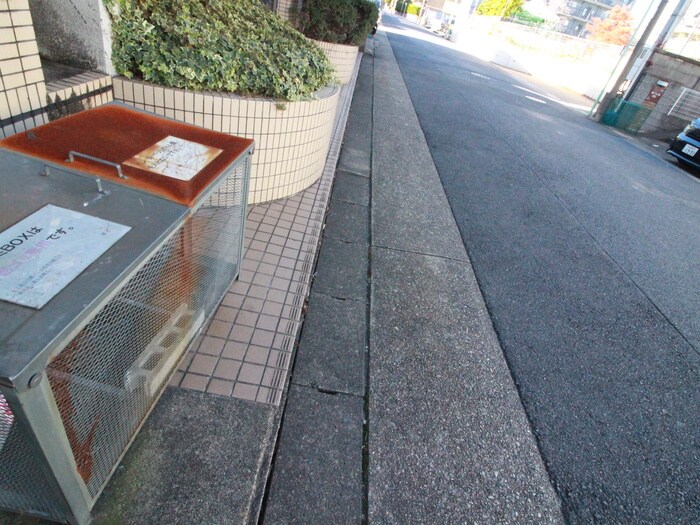 物件外観写真6　(建物設備)