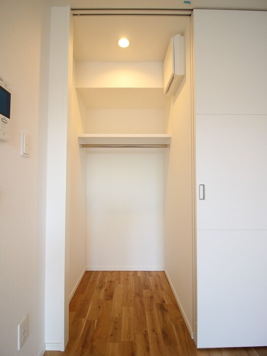 物件内観写真10　(収納)