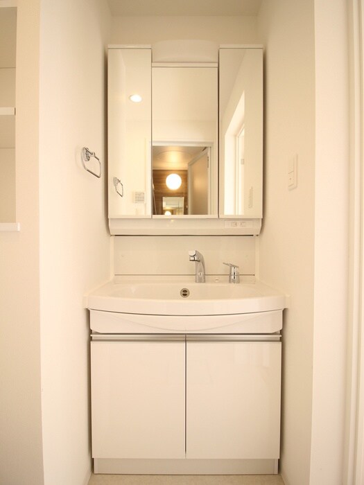 物件内観写真12　(洗面)