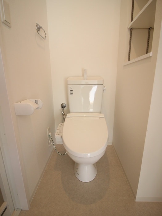 物件内観写真14　(トイレ)