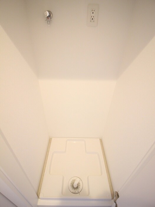 物件内観写真20　(洗濯機置場)