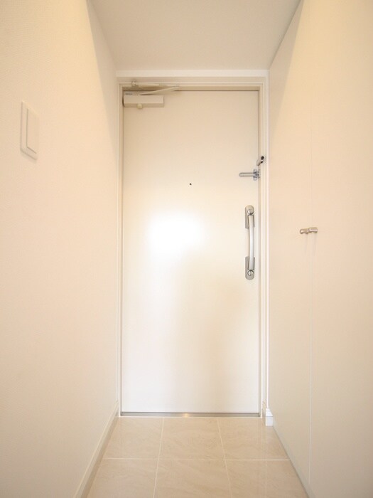 物件内観写真21　(玄関)